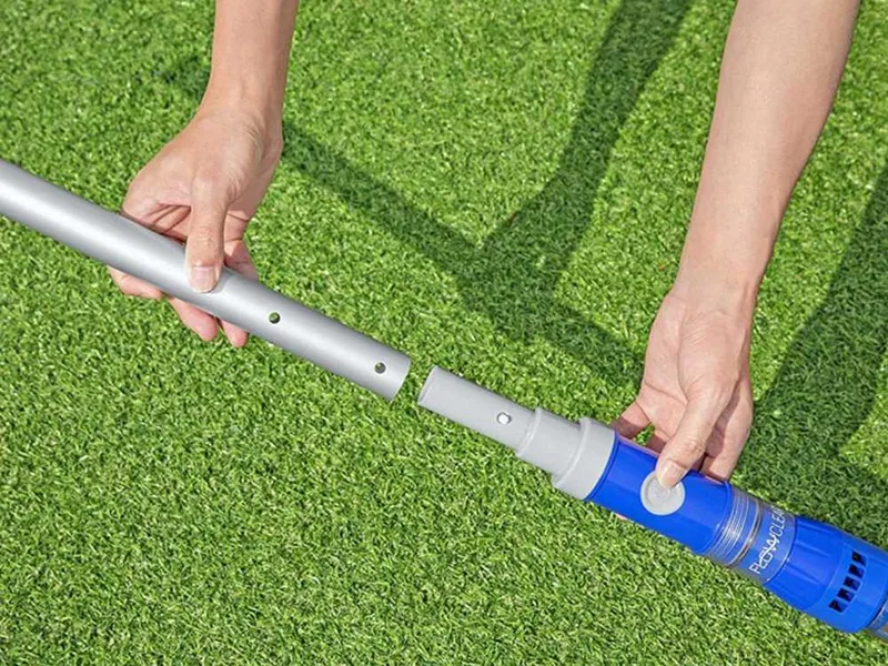 Aspirateur rechargeable pour piscines Bestway AquaSurge 58649