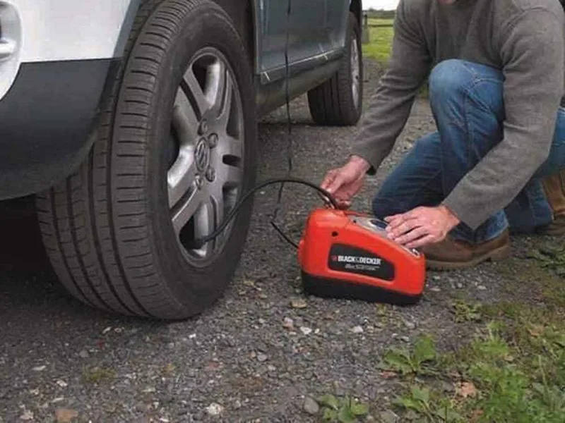 Black & Decker ASI300-QS - Compresseur d'air portatif monophasé, oil-less - 11 Bar Max