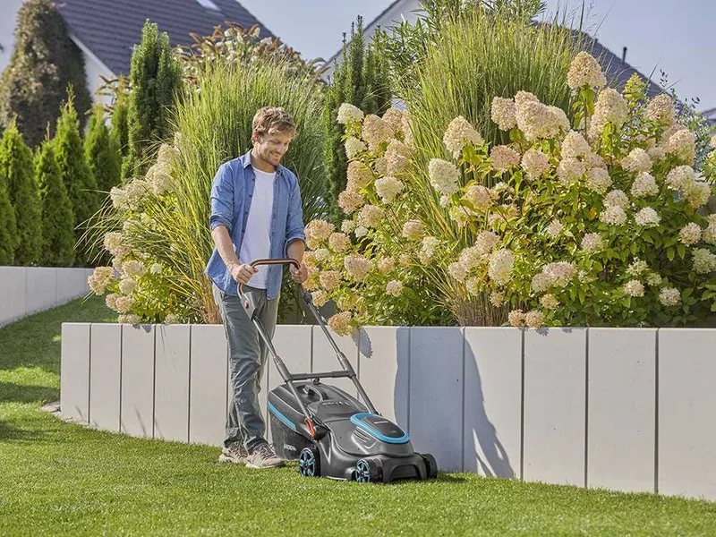 Gardena PowerMax 37/36V P4A - Tondeuse à gazon à batterie - 36V/4Ah - 37 cm
