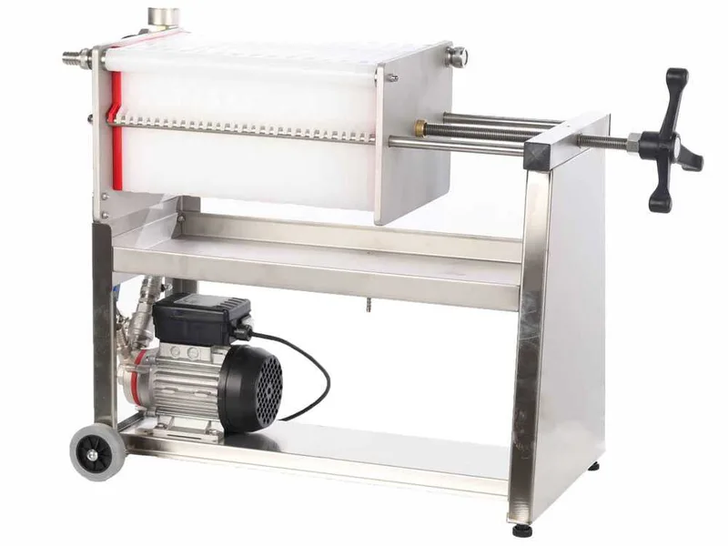 Enotecnica Pillan F30 - Filtre à plaques pour vin sur chariot - Châssis INOX et pompe NOVAX
