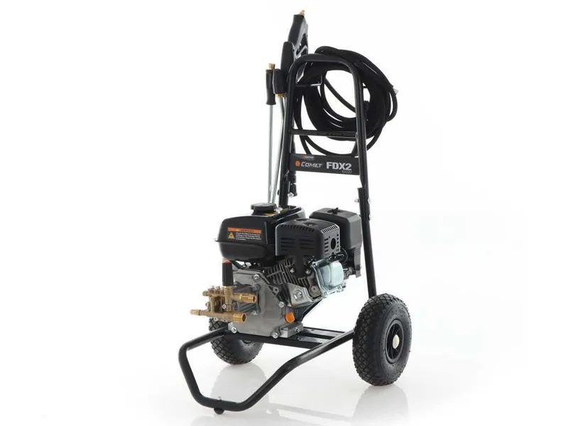 Comet FDX2 CXD 10/220 - Nettoyeur haute pression thermique - 220 bar - 600 l/h - Moteur Loncin G200FA à essence