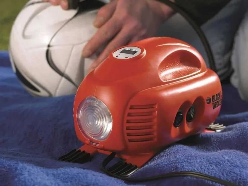 Black & Decker ASI200-XJ - Compresseur d'air portatif Oilless - 8 Bar Max