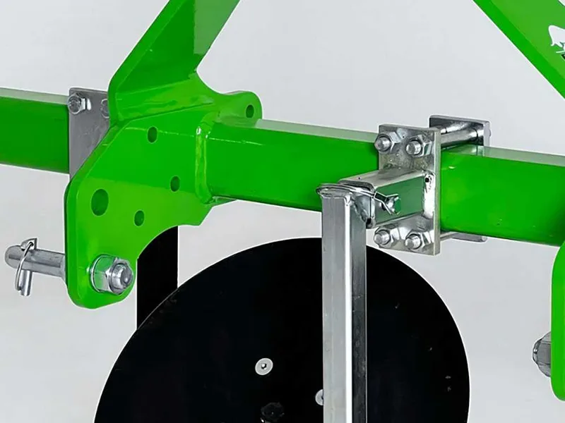 Seven Italy Simply - Butteur - 4 éléments - Série légère - Châssis 140 cm - Pour tracteurs avec attelage à trois points