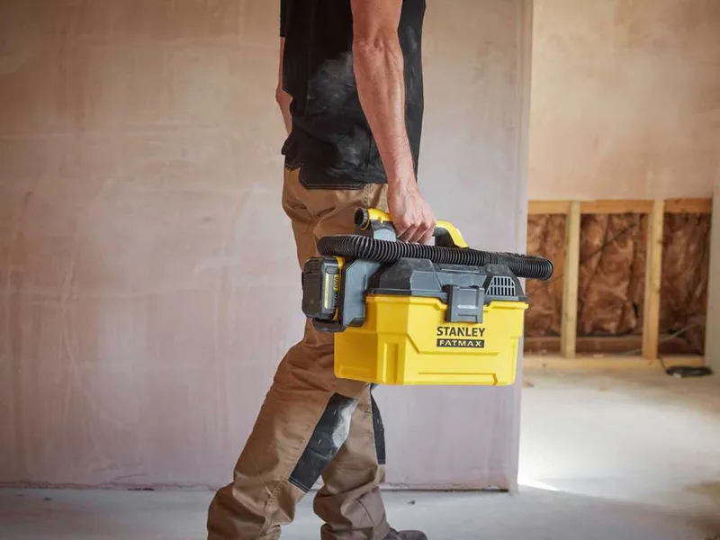 Stanley V20 SFMCV002B-XJ - Aspirateur solides et liquides portatif à batterie - 18V 4,0Ah