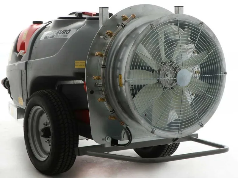 Gray T Car 600/70 - Atomiseur traîné avec attelage à tracteur pour pulvérisation - Capacité 600L - Pompe AR1064
