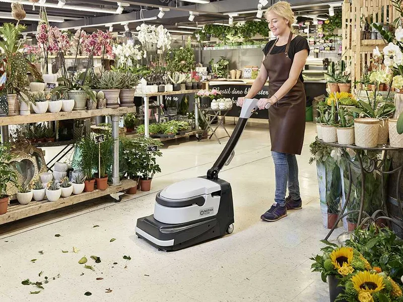 NILFISK SC 250 - Autolaveuse à batterie sans-fils 3 en 1 : lave, sèche et aspire