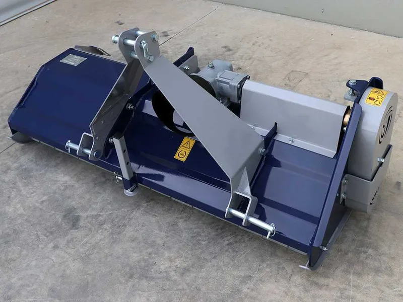 BullMach ERMES 145 F - Broyeur sur tracteur - Série légère