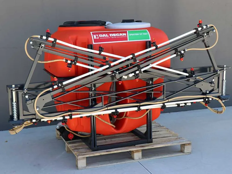Dal Degan manda extra 400L - Pulvérisateur à tracteur - Rampe désherbage 12 m - Pompe Comet bp 125K