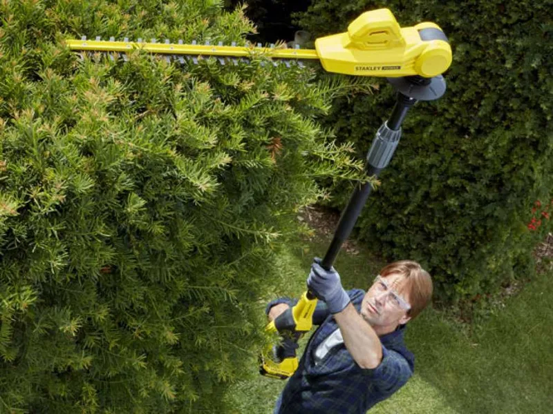 Stanley fatmax V20 - Taille-haie sur perche télescopique électrique à batterie 18V/4Ah