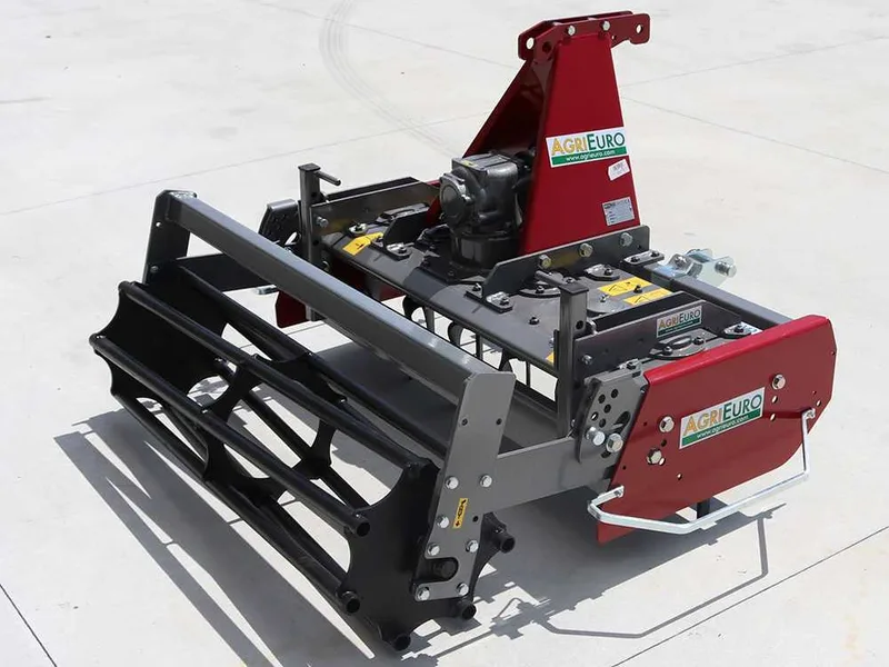 Herse rotative RF130 - largeur de travail 130 cm -12 lames Série légère - Rouleau à cage