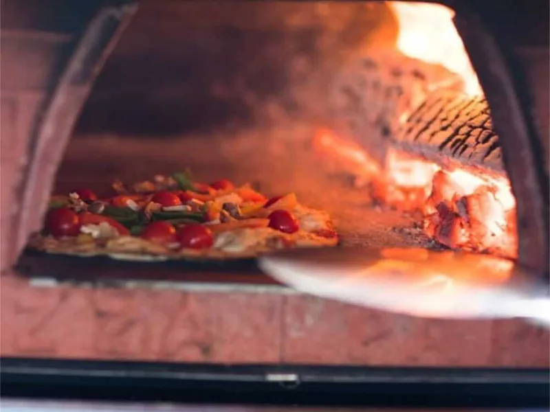Pizza Party Pizzone - Four à pizza à bois d'extérieur - Chambre de cuisson 60 x 80 cm - Sole en briques réfractaires