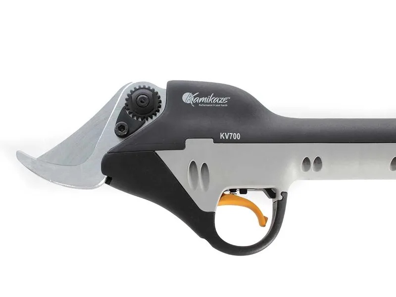 Sécateur électrique de taille Volpi Kamikaze KV700, batterie Li-ion 4,4 Ah - Diamètre de coupe 40 mm