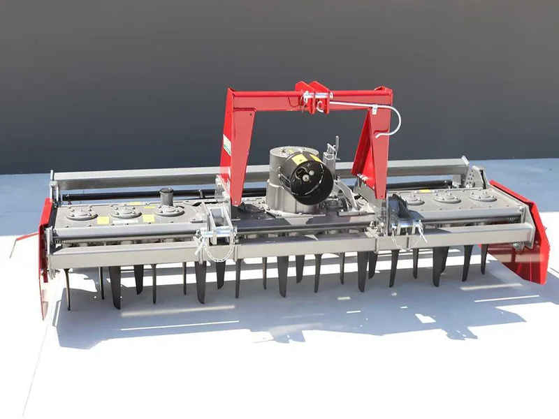 Herse rotative RM250 - largeur de travail 250 cm - 22 lames série lourde - Rouleau à cage