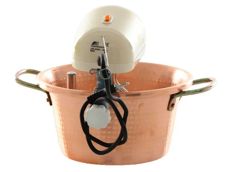 LAR Polentamatic - Chaudron en cuivre électrique martelé pour polenta à base plate 4.5L - 8W max