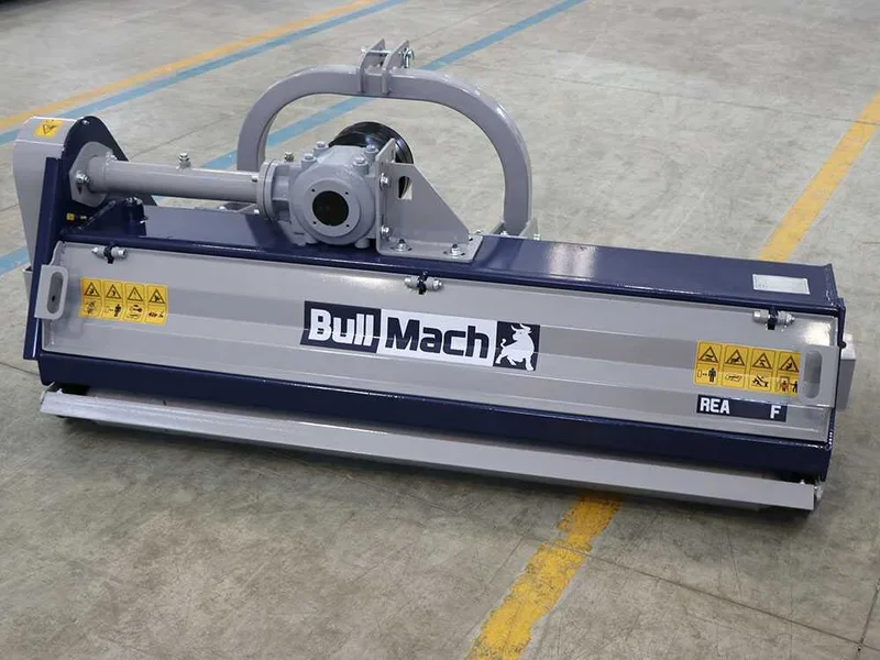BullMach Rea 185 F - Broyeur sur tracteur - Série médium