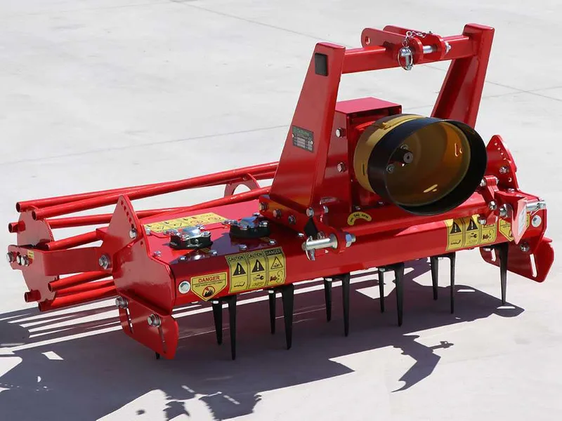 Herse rotative ultra-légère RO 104 - largeur de travail 104 cm - 12 lames Série ultra-légère - Prise de force anti-horaire (Rotation vers la gauche)