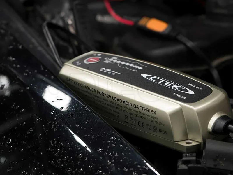 CTEK MXS 5.0 12V - Chargeur de batterie et mainteneur de charge automatique - 8 étapes - compensation de température