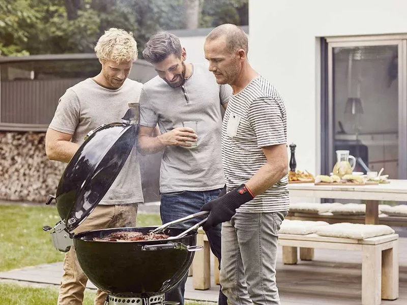 Weber Master Touch Premium SE E-5775 BLK - Barbecue à charbon