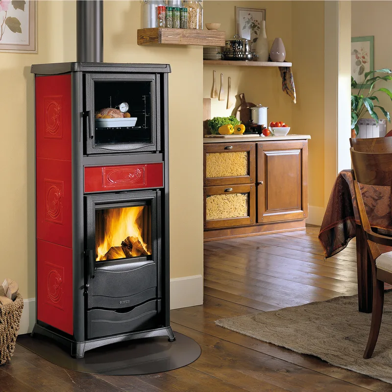 La Nordica Termorossella Plus Forno DSA 16 poêle à bois bouilleur Liberty Bordeaux