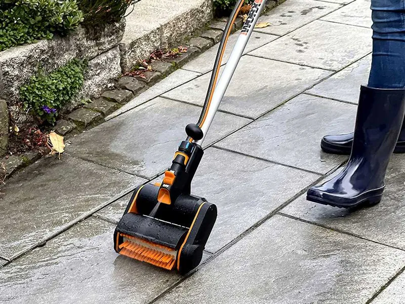 Worx WG441E.9 - Nettoyeur pour extérieur à batterie - 2 brosses incluses - sans batterie sans chargeur