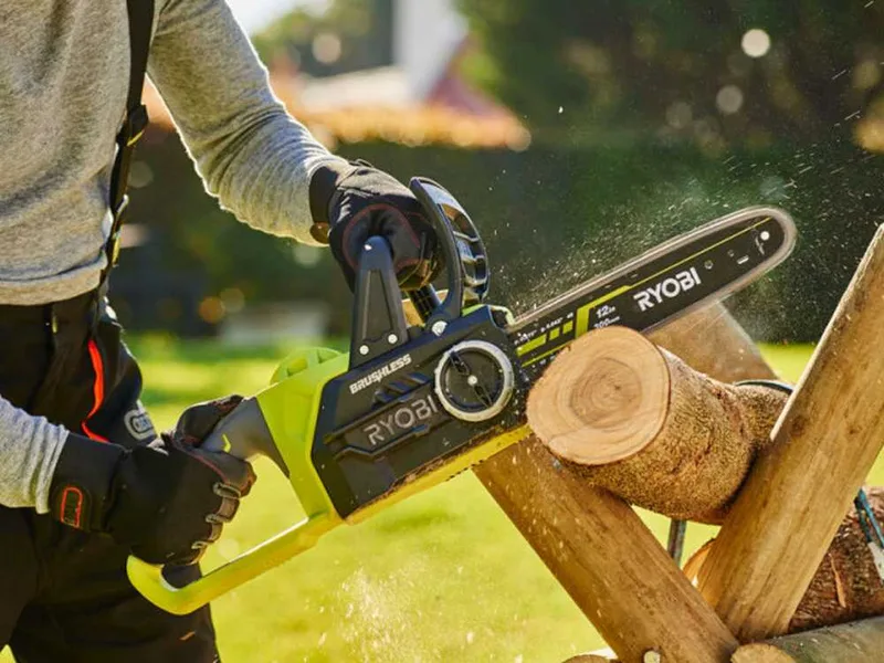 RYOBI RCS18X30-50F - Tronçonneuse à batterie 18 V 5 Ah - Guide 30 cm