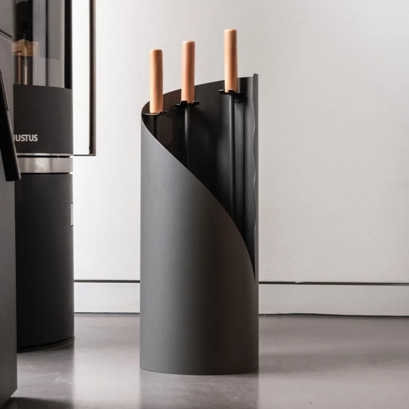 Raik Ensemble d'outils de cheminée Otto, 3 pièces, gris, poignées en bois, 64 cm.