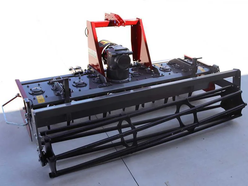 Herse rotative RH210 - largeur de travail 210 cm - 20 lames série médium - Rouleau à cage