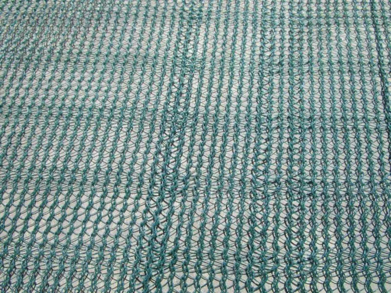 N. 1 Filet anti-épines et anti-arrachage pour récolte 12x12m avec fente, 1 filet en toile 95g/m2
