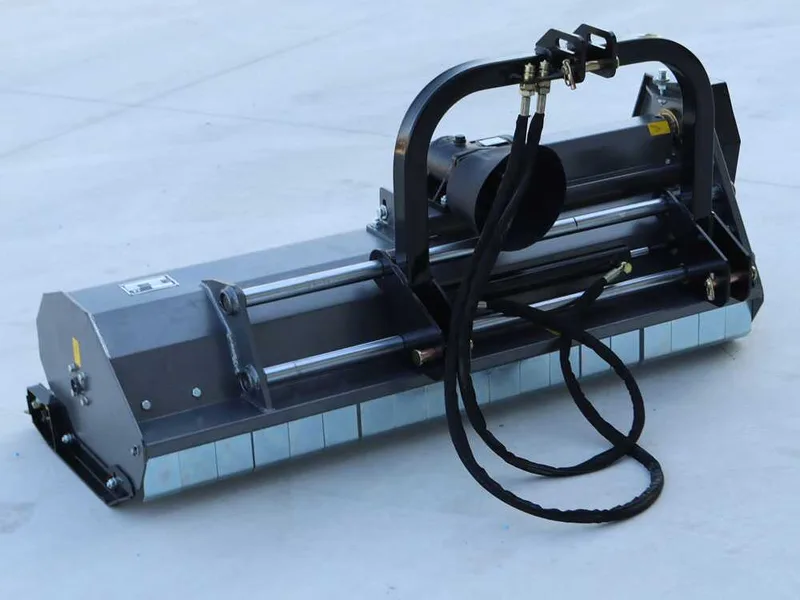 BlackStone BL 160 Hydro - Broyeur sur tracteur - Série légère - Déport hydraulique