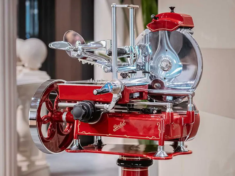 BERKEL B2 Rouge - Trancheuse à volant - Lames en acier chromé de 265 mm