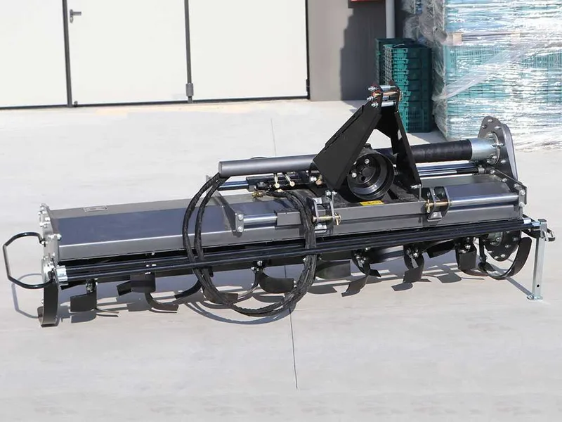 Blackstone BHTL-180 - Fraise rotative pour tracteur série médium-lourde - Déport hydraulique.