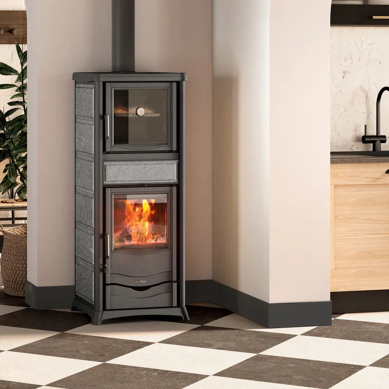 La Nordica Rossella Plus Forno 165 poêle à bois pierre ollaire