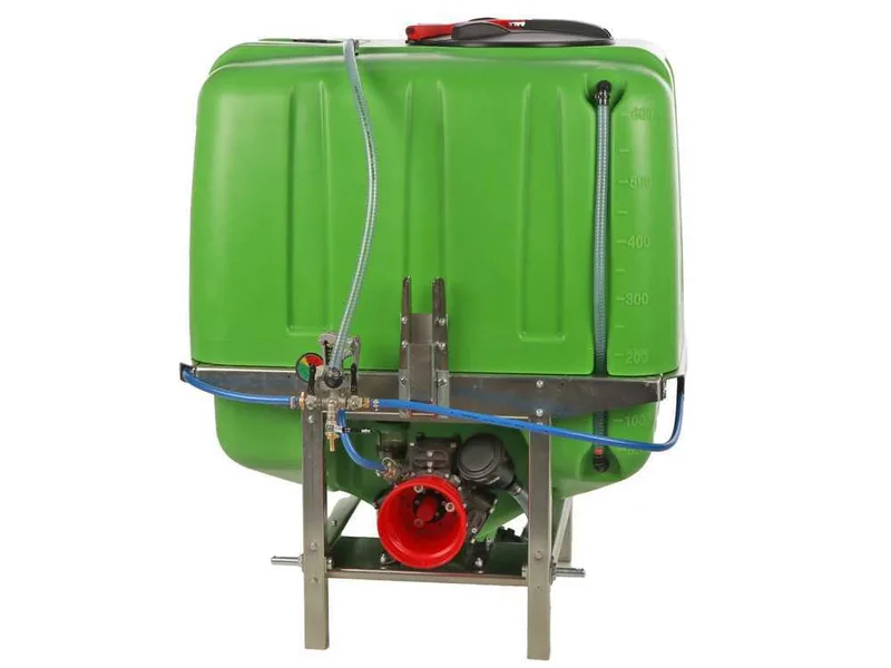 Sbaraglia Spray 600L - Cuve de pulvérisation à tracteur - Pompe AR713