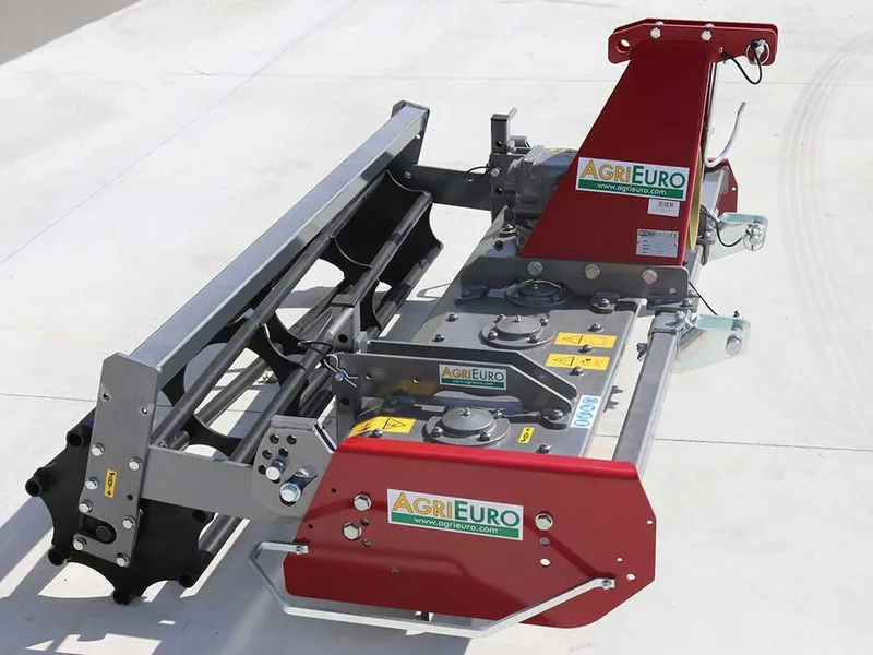 Herse rotative RF170 - largeur de travail 170 cm -16 lames Série légère - Rouleau à cage