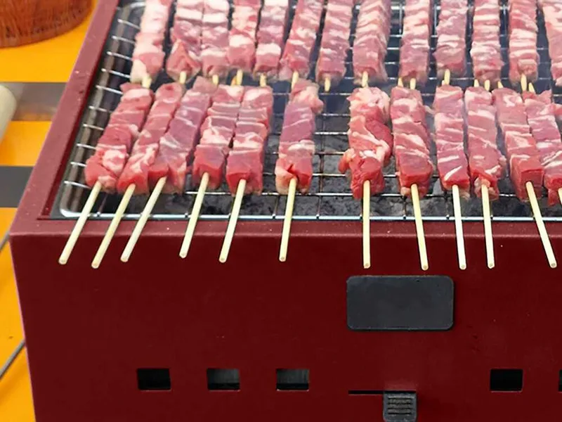 Barbecue de table à charbon Dalmazio - Artisanal - Coque rouge