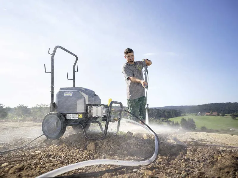 Karcher Pro HD 7/18-4 M Classic - Nettoyeur haute pression professionnel à eau froide - Triphasé - 220 bar - 750 l/h