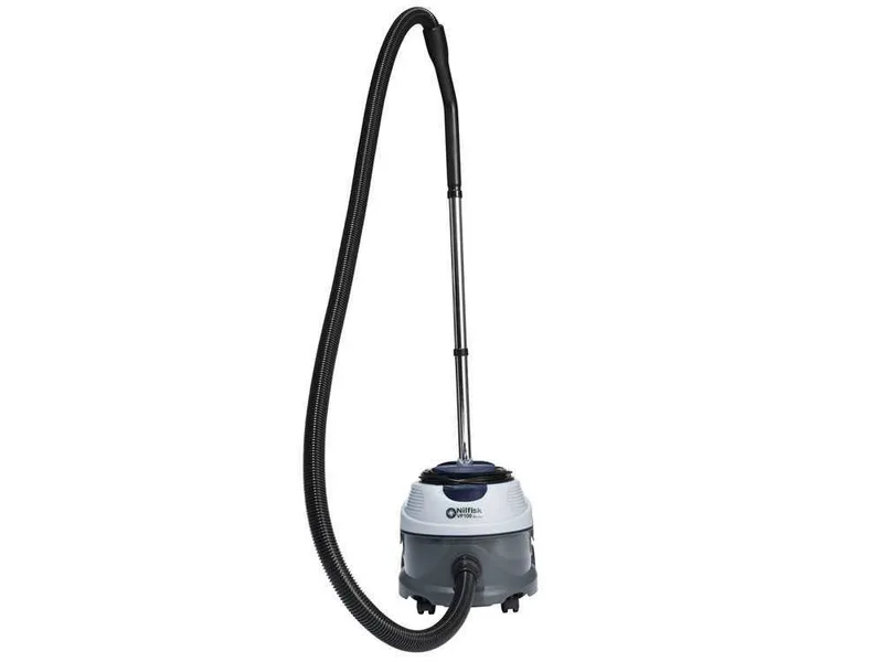 Nilfisk VP 100 EU - Aspirateur professionnel - Bidon en plastique 10 L - 880W