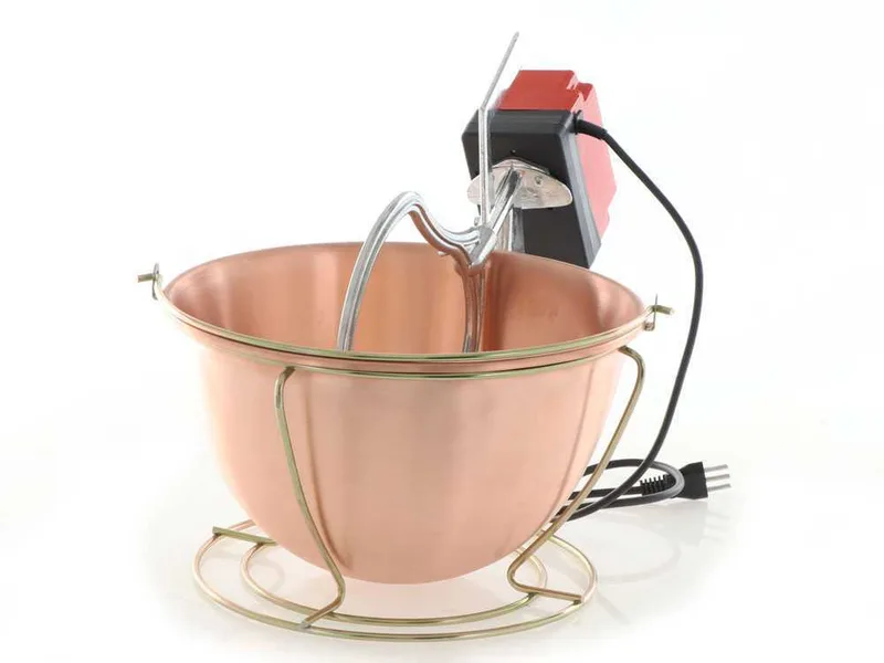 Chaudron électrique en cuivre lisse pour polenta NuovaFac Cuoca Automatica base ronde 9L - 24W
