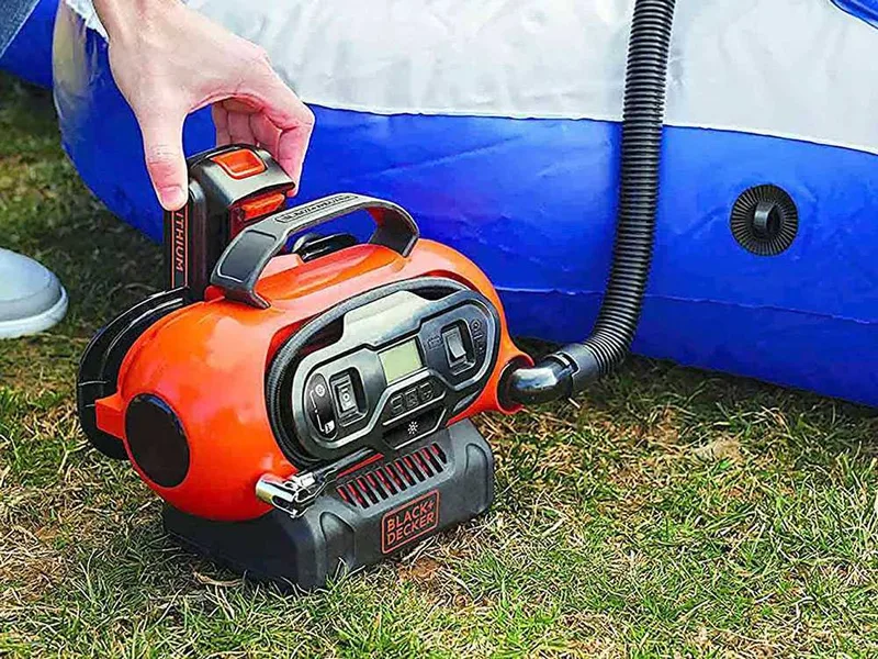 Black & Decker BDCINF18N-QS - Compresseur d'air portatif Oilless Multi-alimentation - 11 Bar Max