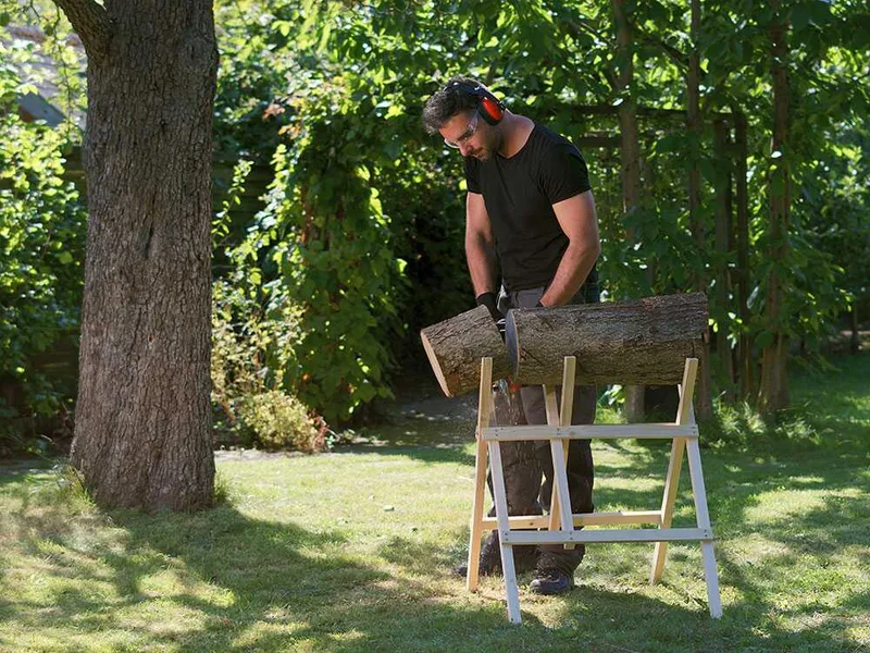 Skil 0534CA - Tronçonneuse à batterie 20V/2.5Ah - Lame de 30 cm