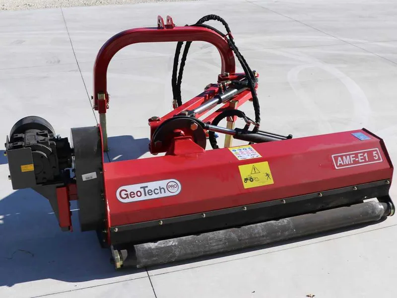 GeoTech Pro AMF-E 125 - Broyeur d'accotement à bras pour tracteur - Série légère