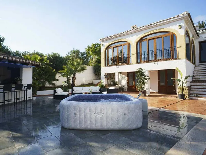 Bestway Lay-Z-Spa San Francisco HydroJet 6001Q - 230x230x71 cm - Spa gonflable à hydromassage