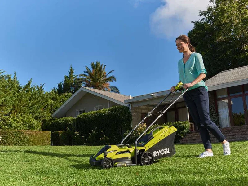 Ryobi RLM13E33S - Tondeuse à gazon électrique - 1300W - Coupe de 33 cm