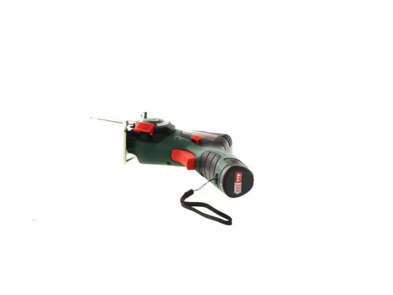 Scie à coupe droite NanoBlade sur batterie bosch easy cut 12