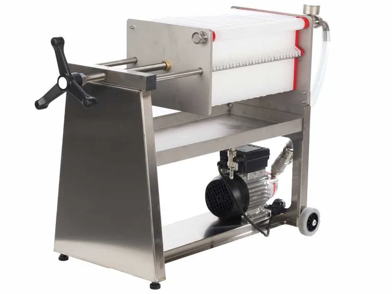 Enotecnica Pillan F30 - Filtre à plaques pour vin sur chariot - Châssis INOX et pompe NOVAX