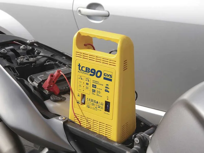 GYS TCB 90 - Chargeur automatique - Batteries 12 V de 15 à 90 Ah