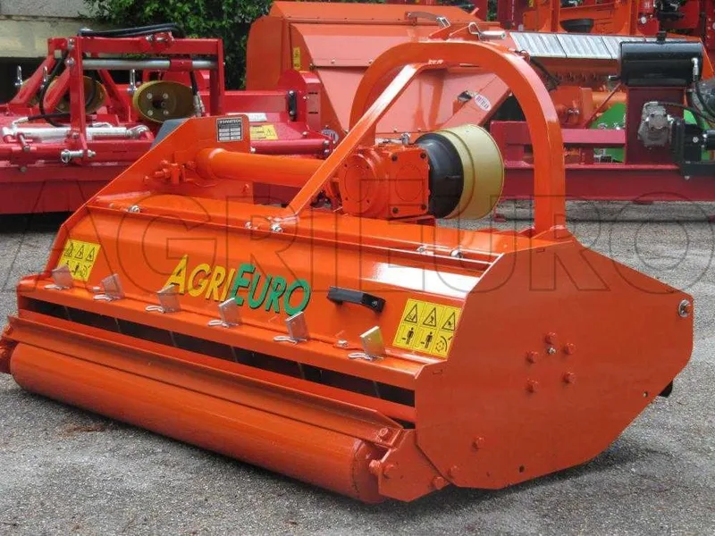 Top Line MF 100 - Broyeur pour tracteur - Série médium
