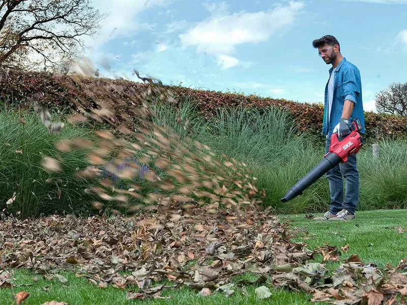 Skil 0330 CA - Souffleur à feuilles à batterie