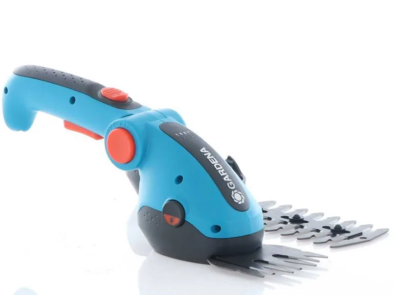 Gardena ComfortCut - Cisaille à gazon avec batterie intégrée - 3.6V 3Ah