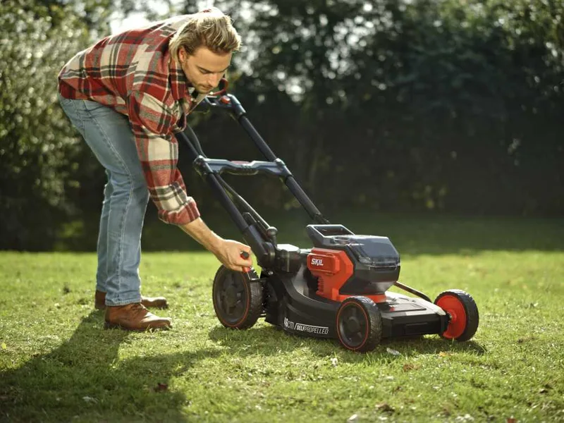 SKIL 0151 BA - Tondeuse à gazon à batterie 2x20V/4Ah - Largeur de coupe 46 cm